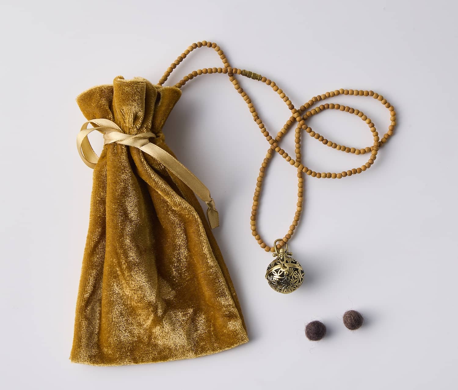 Unscented Pendant and Sandalwood Necklace